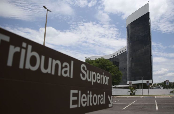 TSE cria conselho para monitorar desinformação e IA nas eleições