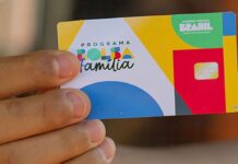 Na reta final da campanha, Lula reajusta o bolsa família para R$ 691,00