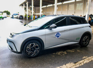 Carregar o carro elétrico todo dia estraga a bateria? Saiba quais são os mitos e verdades