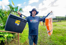 Pescadores e marisqueiras de Parafuso recebem kit de trabalho