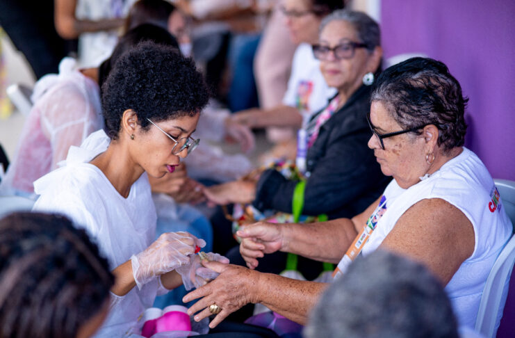 Alunas do Qualifica Mulher apresentam projeto de conclusão de curso no Conviver