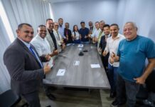 Elinaldo reúne time político e prepara início da campanha em Camaçari