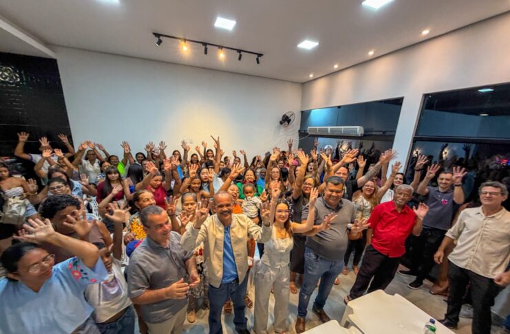 Elinaldo avança pelo Médio Sudoeste e reúne lideranças em Itapetinga