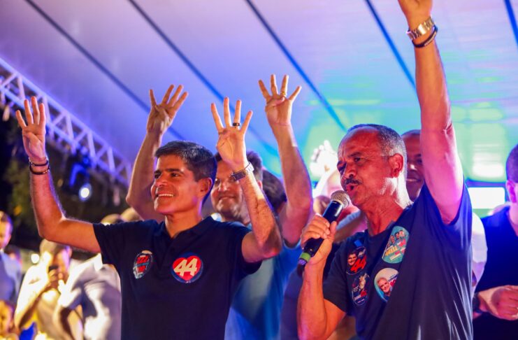 ELEIÇÕES 2026: Candidato a goverdor da Bahia, ACM NETO e o ex-prefeito e candidato a deputado estadual, Antonio Elinaldo participam de caminhada em Camaçari neste domingo(20)