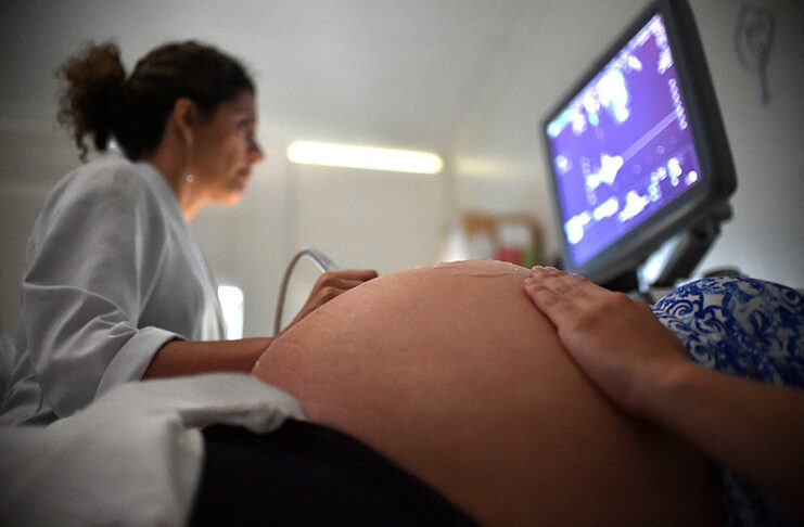 Gestação de alto risco entra no rol de doenças que garantem benefícios previdenciários sem exigência de carência mínima. Veja como garantir o direito Foto:Arquivo internet