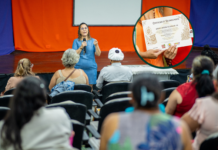 Artesãos de Camaçari recebem Carteira Nacional e certificado de reconhecimento