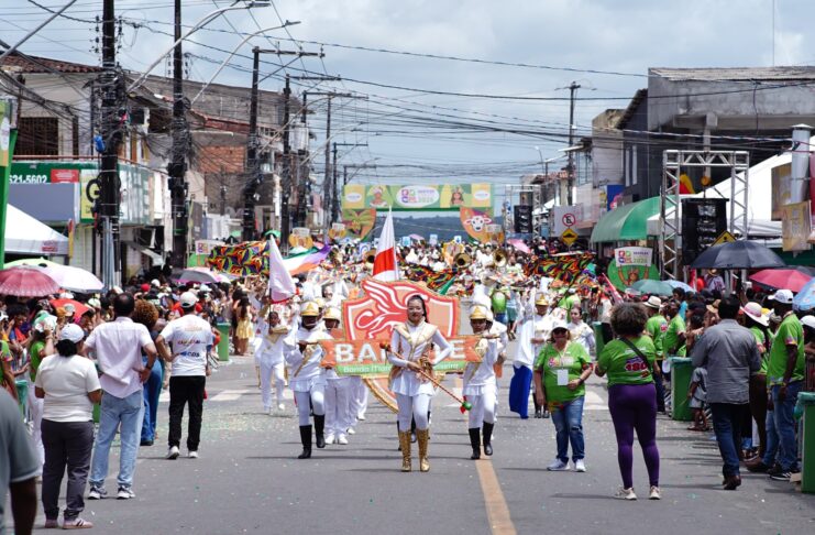 Desfile em comemoração aos 268 anos de Camaçari promete levar milhares de pessoas às ruas na próxima segunda-feira