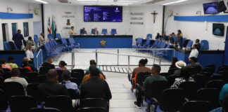 Câmara de Camaçari realiza sessão com aprovação de indicações voltadas à saúde, assistência social e infraestrutura